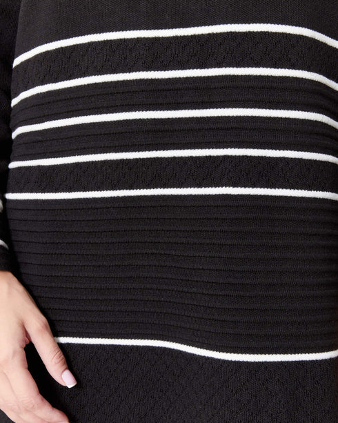 فستان تريكو مخطط لون أسود