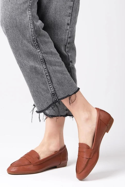 حذاء جلد حقيقي لون عسلي