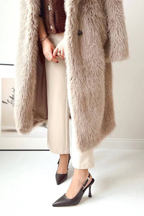 حذاء بكعب عالي مفتوح من الخلف باللون البني