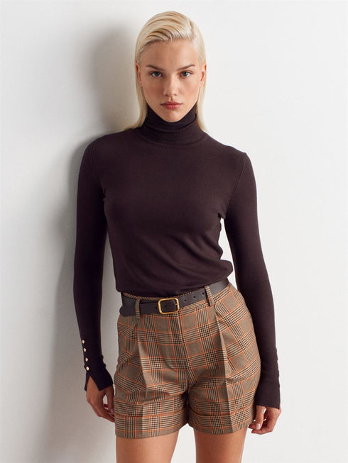 كنزة بيسك قبة عالية