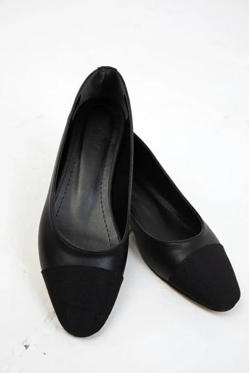 حذاء باليه لون أسود