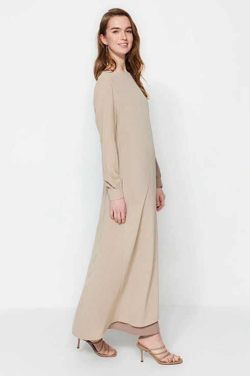 فستان نسائي منسوج بلون بيج