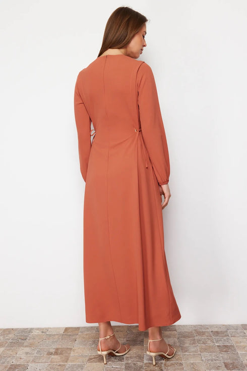 فستان مع تفاصيل ربطة خصر - برتقالي