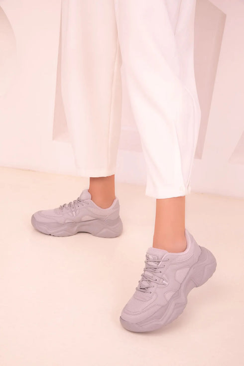 حذاء رياضي نسائي - سكني