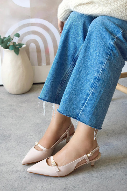 حذاء بحزام مشبك واحد - بيج