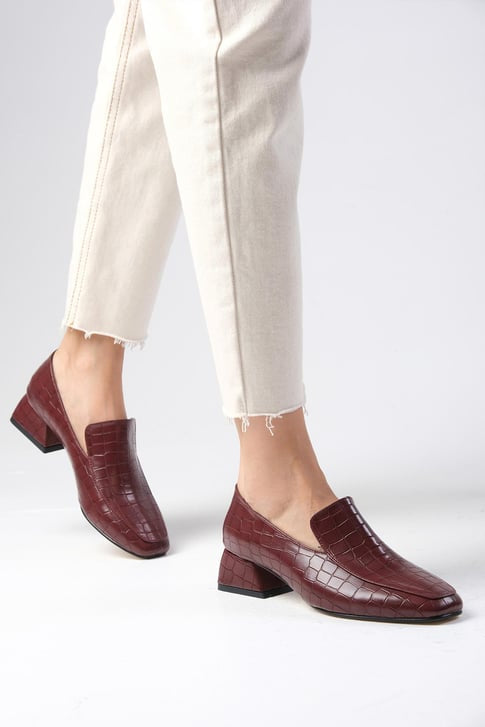 حذاء بكعب قصير - لون بوردو