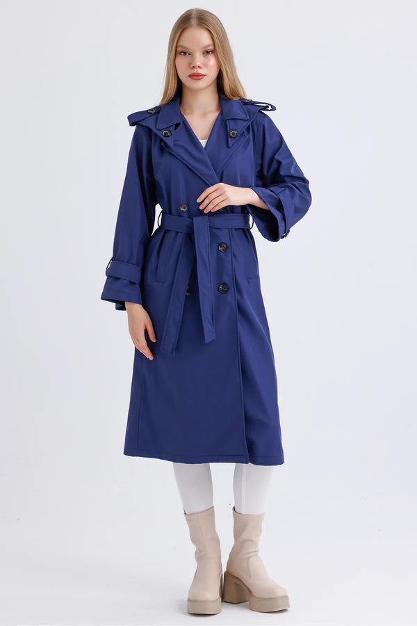 ترانشكوت وتر بروف باللون الأزرق الغامق