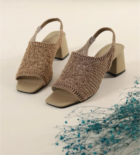 صندل بكعب عالي - بيج