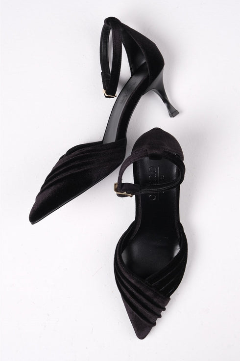 حذاء نسائي بكعب لون أسود