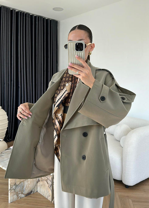 ترانشكوت خريفي قصير