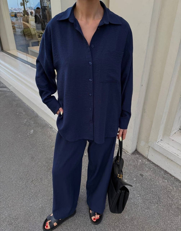 طقم كاجوال باللون الكحلي