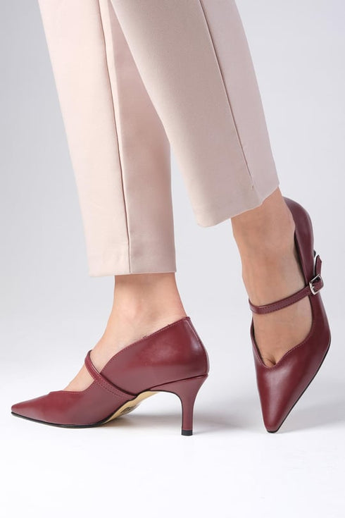 حذاء بكعب متوسط لون بوردو