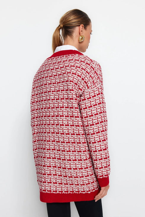 جرزة صوفية باللون الأحمر