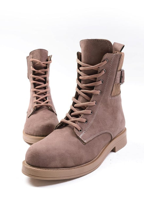 جزمة قصيرة لون بيج غامق