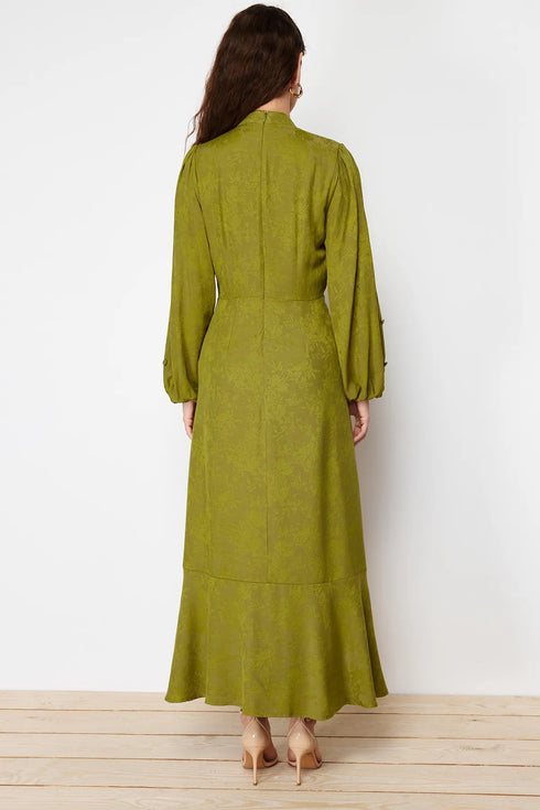 فستان نسائي منسوج بنقشة زهور