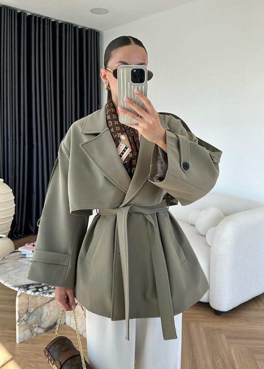 ترانشكوت خريفي قصير