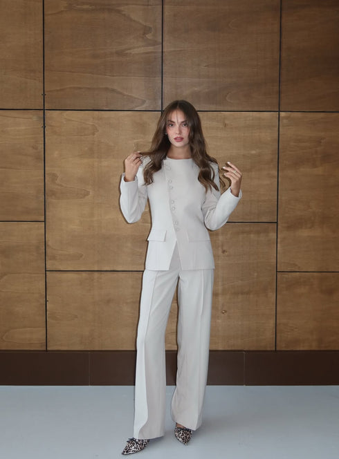 طقم رسمي كلاسيكي