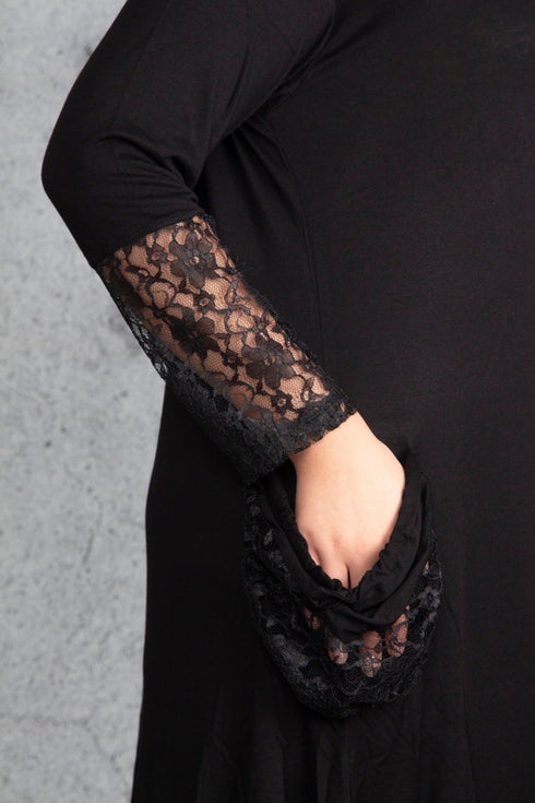 فستان نسائي أسود طويل الأكمام من الفيسكوز مزين بالدانتيل