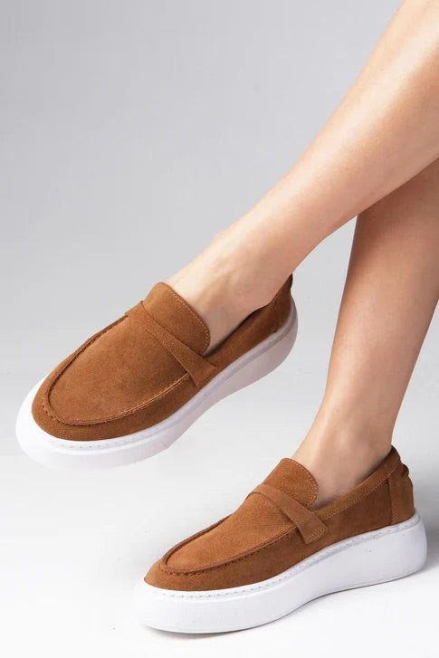 حذاء جلد طبيعي لون تان