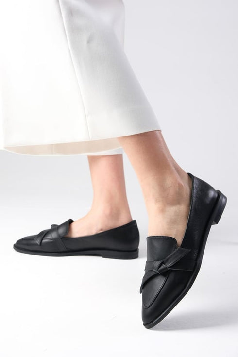 حذاء لوفر من الجلد الحقيقي باللون الأسود