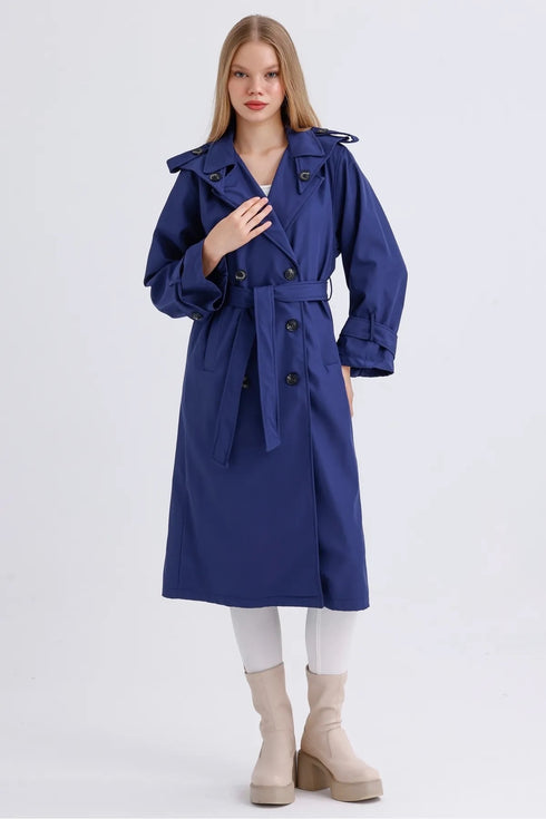 ترانشكوت وتر بروف باللون الأزرق الغامق