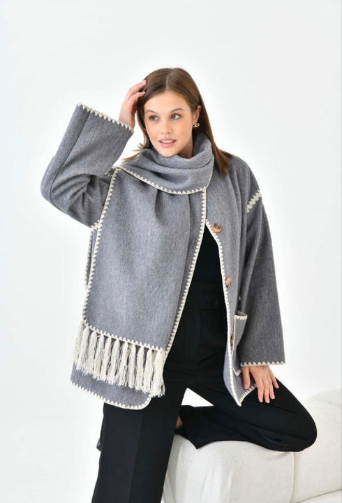 جكيت مع سكارف