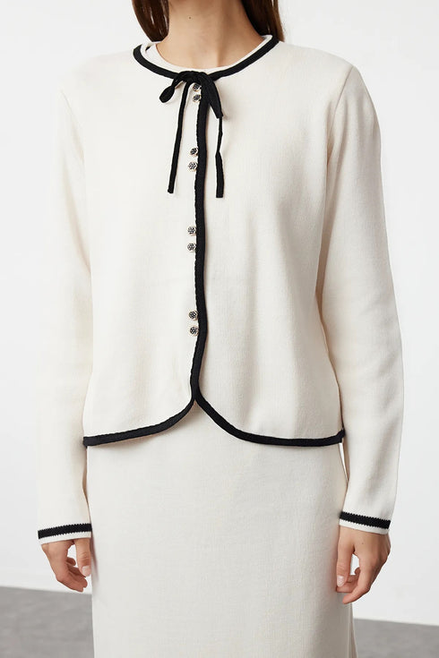 طقم نسائي قطعتين من التريكو - إيكرو