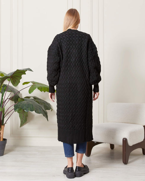 كارديغان طويل باللون الأسود