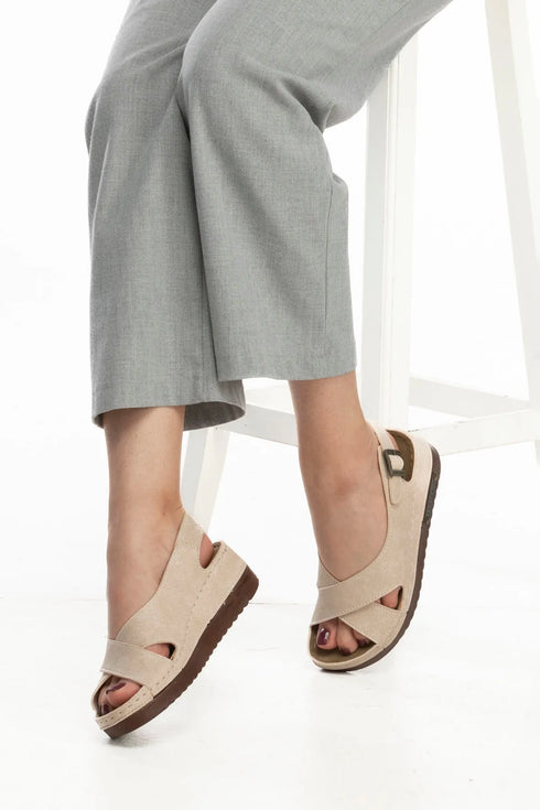 صنادل نسائية يومية- لون بيج