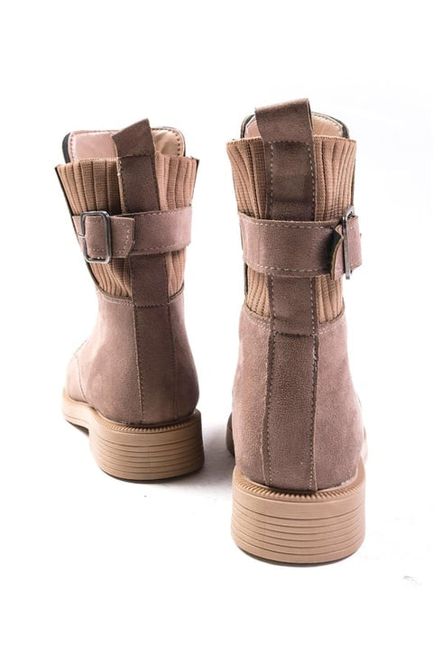 جزمة قصيرة لون بيج غامق