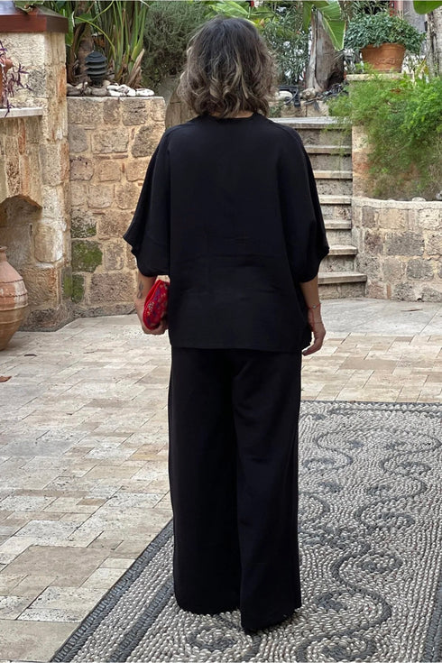 طقم اسود من القطن والكتان بنسبة 100%