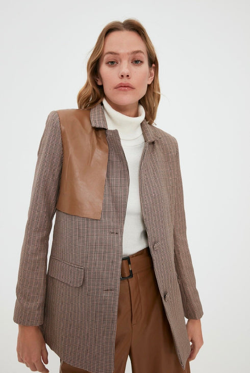 بليزر كاروهات مع حزام