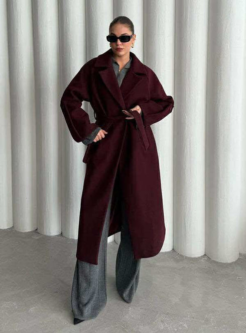 جكيت طويل جوخ باللون البودرو