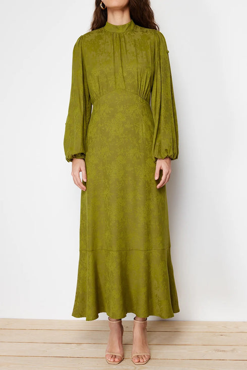 فستان نسائي منسوج بنقشة زهور