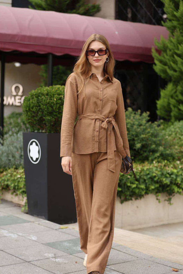 طقم قطعتين باللون الكميل