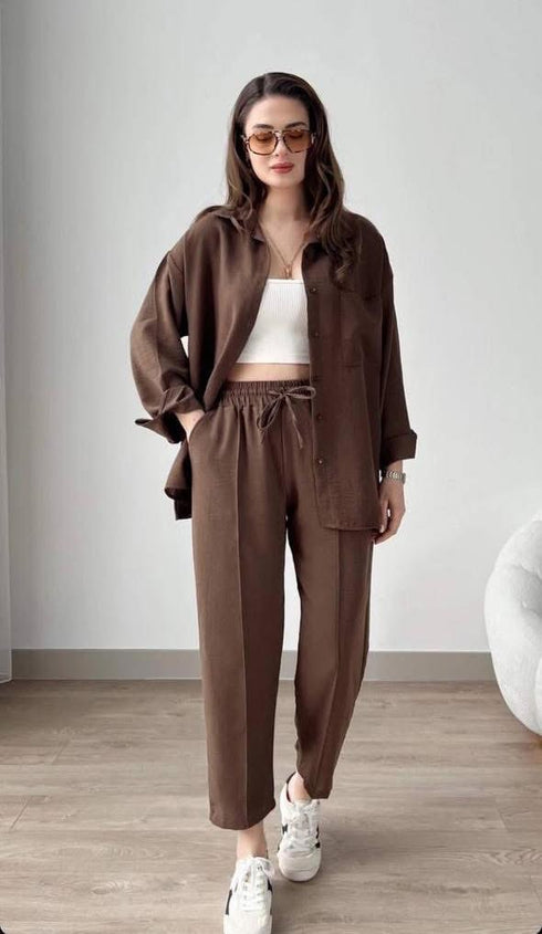 طقم كاجوال من قطعتين باللون البني