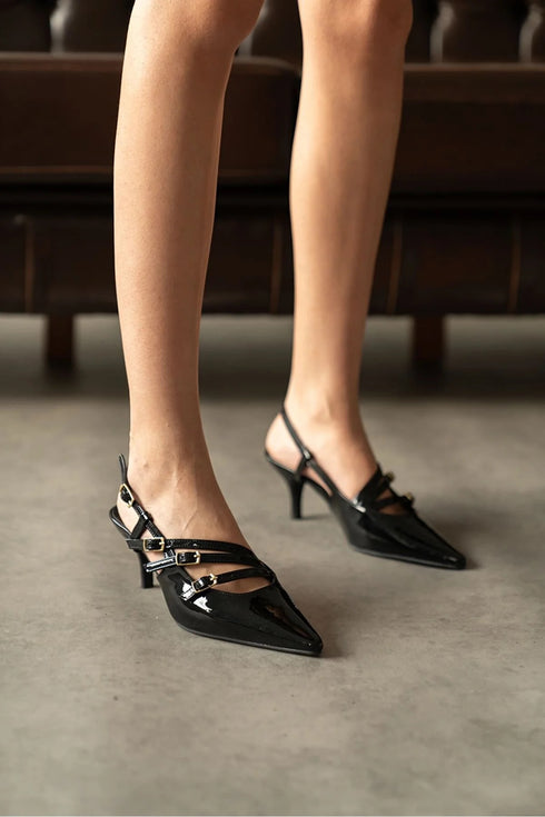 Three-Striped Buckle Black Leather Heels