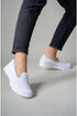 حذاء رياضي نسائي - أبيض