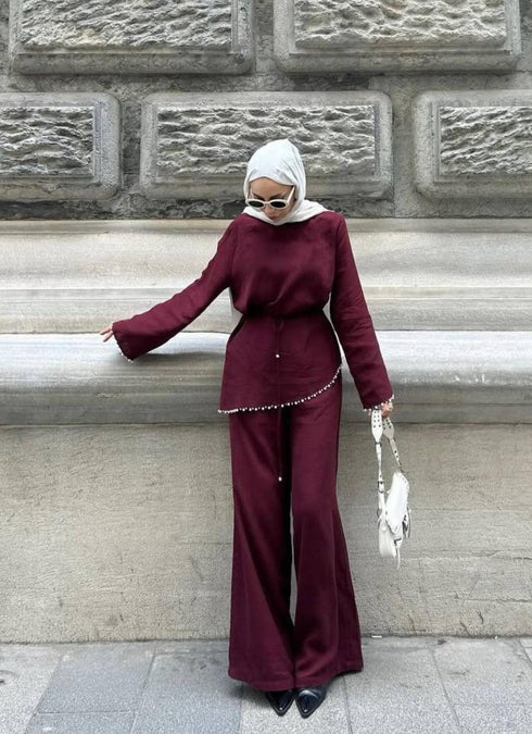 طقم قطعتين باللون البرغندي