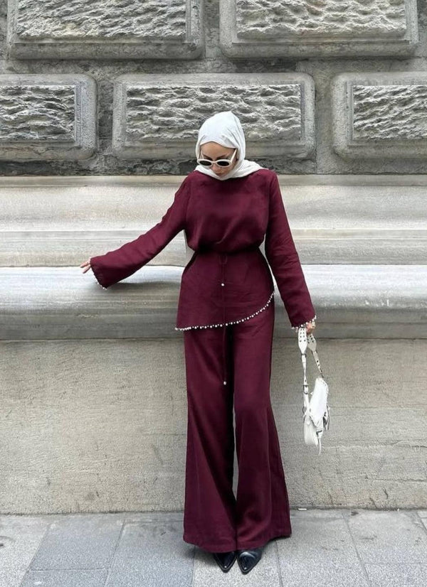 طقم قطعتين باللون البرغندي