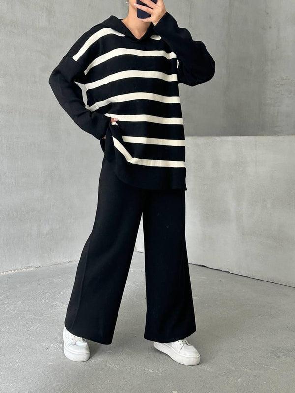 طقم تريكو مخطط لون أسود