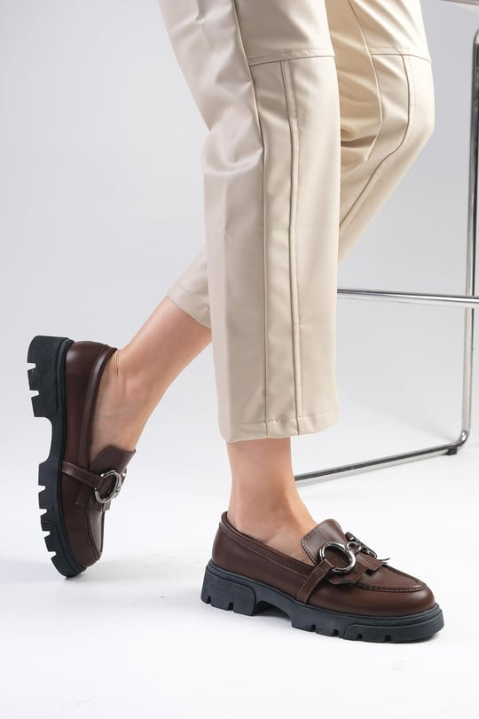 حذاء أكسفورد لون بني