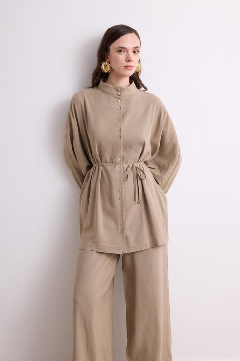 طقم نسائي قطعتين باللون البيج