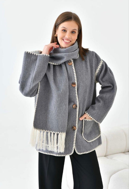 جكيت مع سكارف