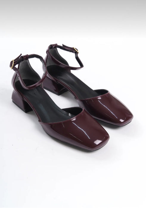 Women's Burgundy Toe Heeled Shoes