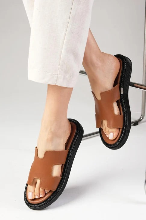 سليبر جلد حقيقي- لون عسلي