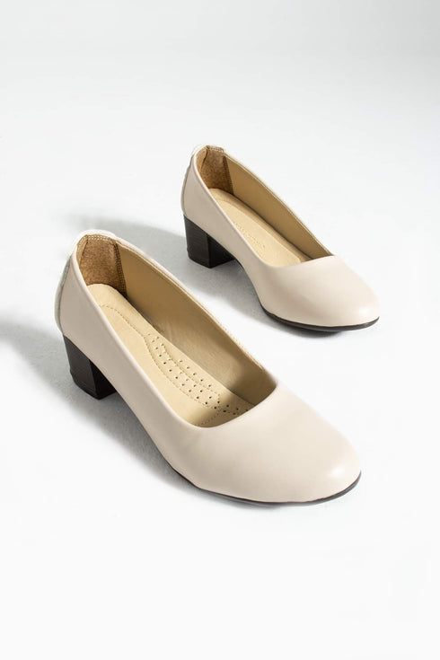 BEIGE COLOR HEELED SHOES