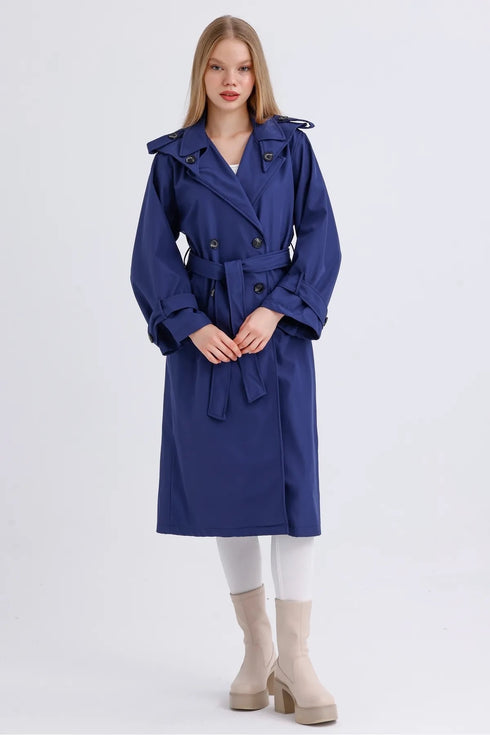 ترانشكوت وتر بروف باللون الأزرق الغامق