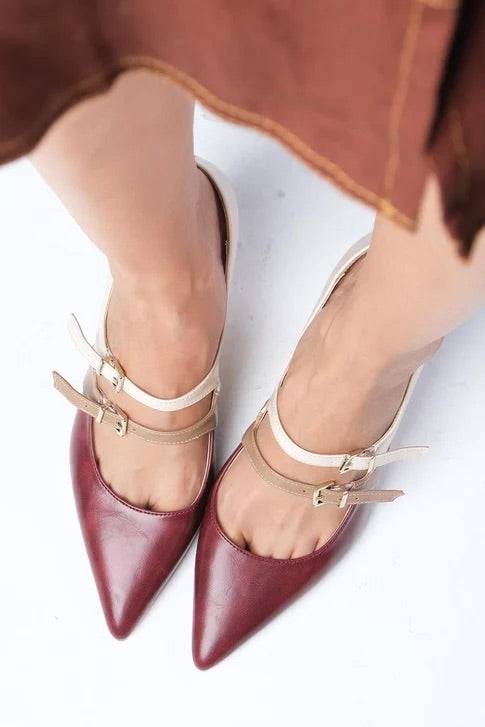 حذاء بكعب عالي لون عنابي