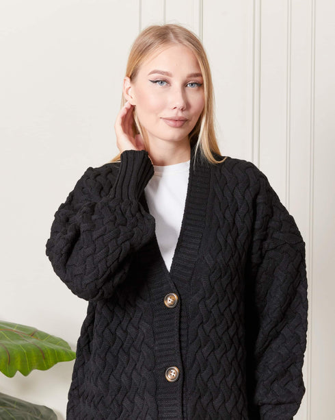 كارديغان طويل باللون الأسود